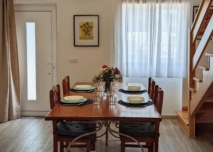 Dom wakacyjny Casa Domingues *